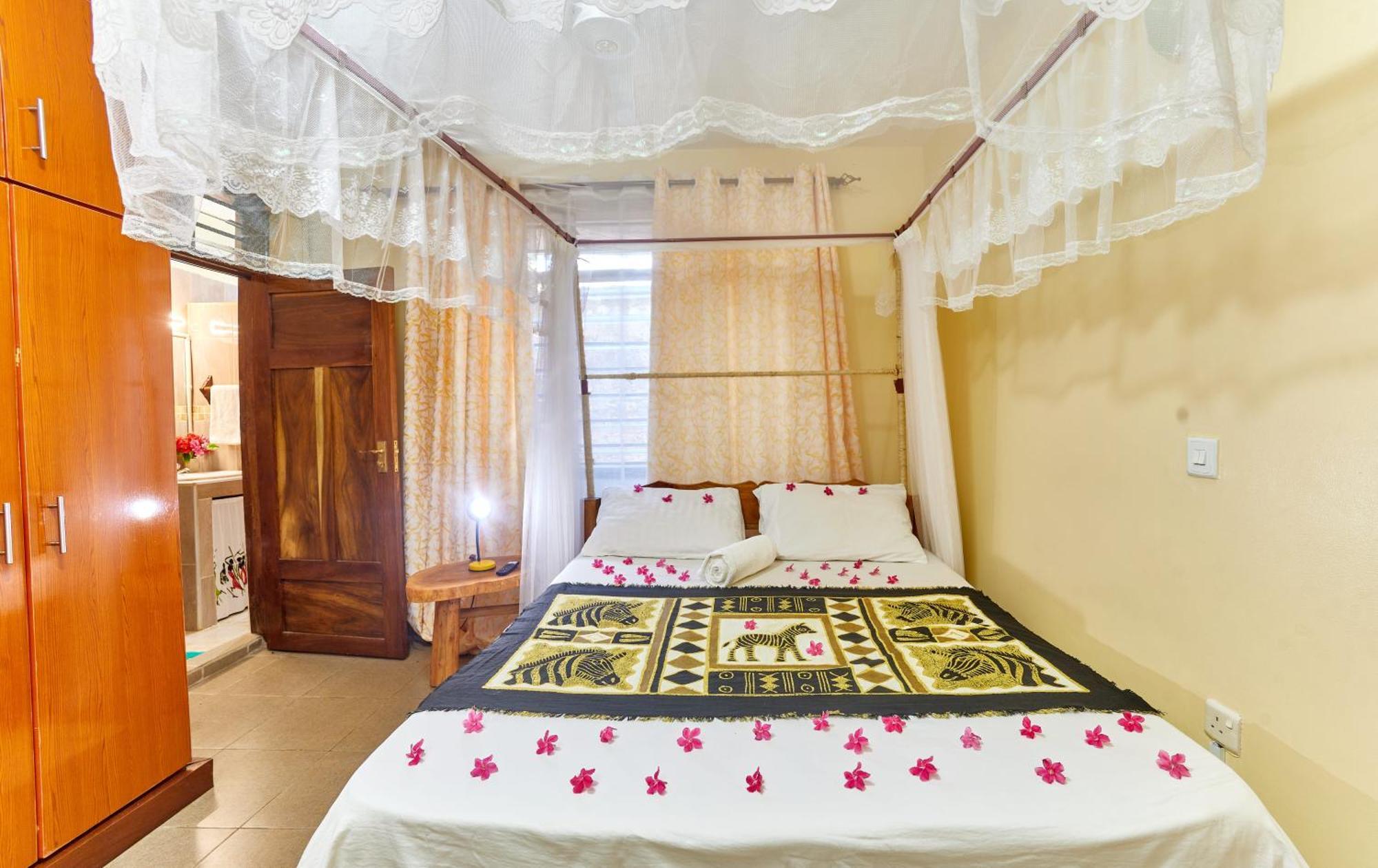 Diani Beach Gold Apartments المظهر الخارجي الصورة