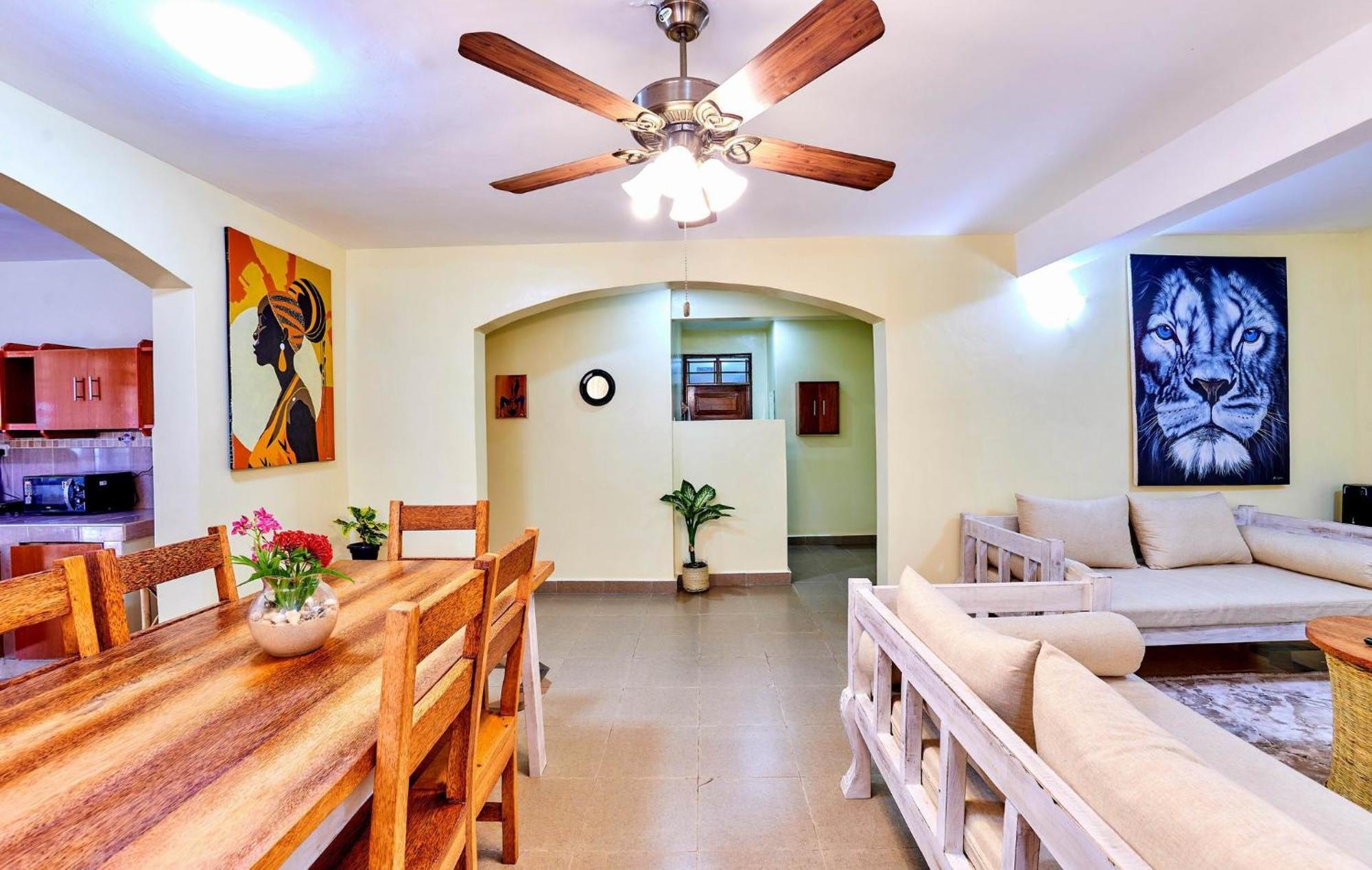 Diani Beach Gold Apartments المظهر الخارجي الصورة